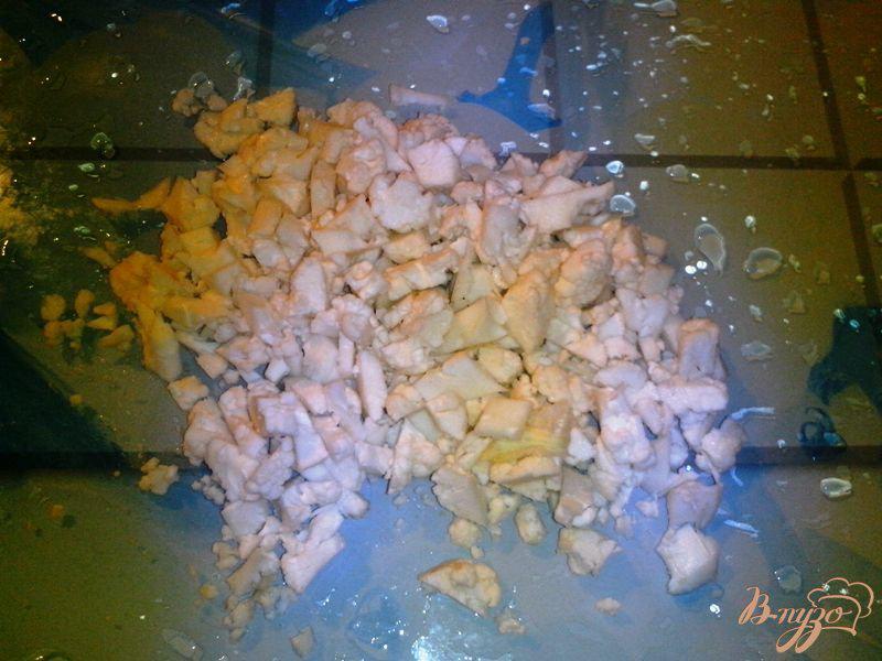 Фото приготовление рецепта: Салат из сырой цветной капусты шаг №1