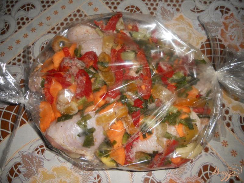Фото приготовление рецепта: Курица с овощами в рукаве для запекания шаг №10
