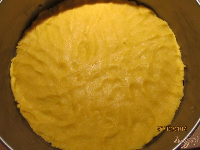 Фото приготовление рецепта: Пирог с творожной прослойкой «Воздушный» шаг №4