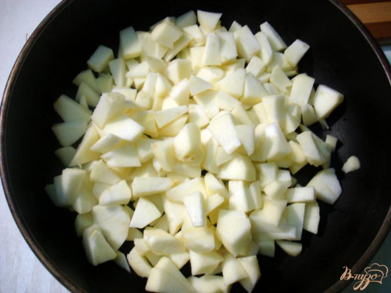 Фото приготовление рецепта: Блинчики с яблоками шаг №6