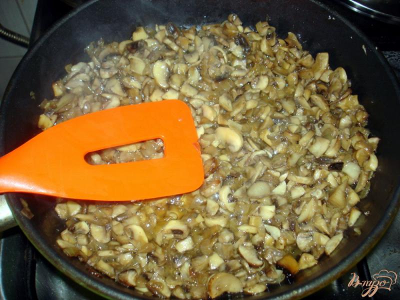 Фото приготовление рецепта: Зразы с грибами шаг №3