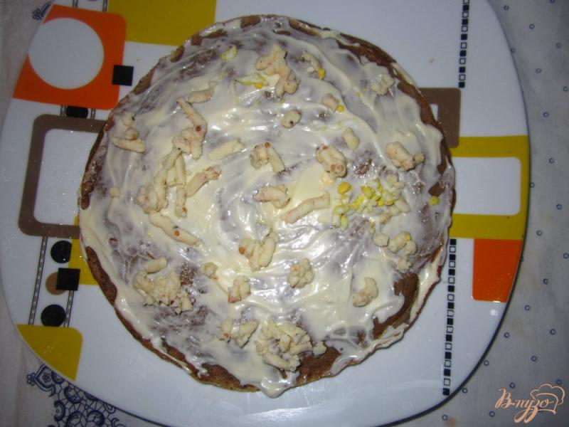 Фото приготовление рецепта: Печеночный тортик с яйцом и плавленным сырочком шаг №5