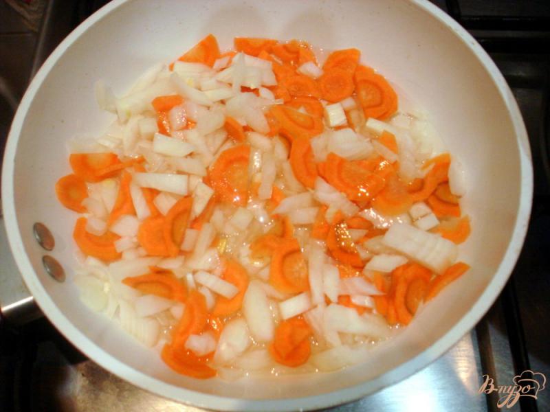 Фото приготовление рецепта: Суп из четырёх видов капусты шаг №4