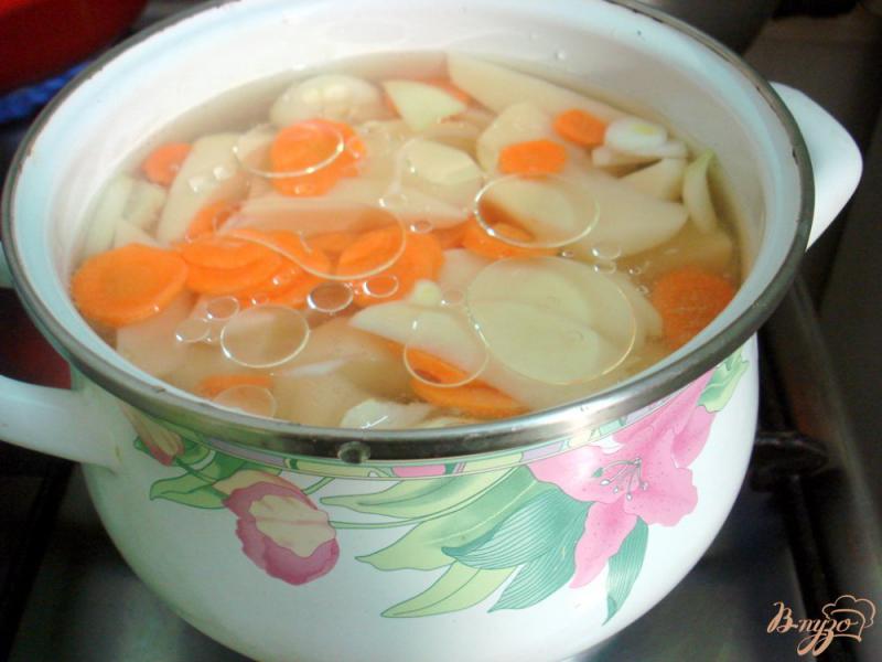 Фото приготовление рецепта: Картофельный суп шаг №2