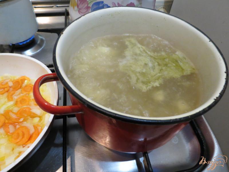 Фото приготовление рецепта: Суп с морской капустой шаг №5
