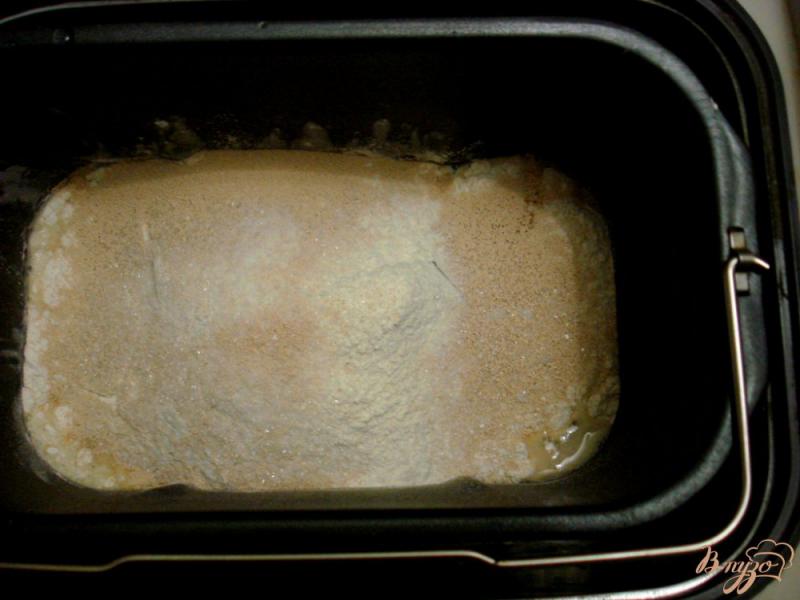 Фото приготовление рецепта: Хлеб с укропом и чесноком шаг №1
