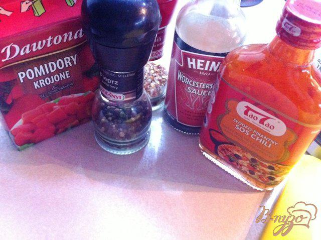 Фото приготовление рецепта: Тагльятелле с мидиями в томатном соусе шаг №7