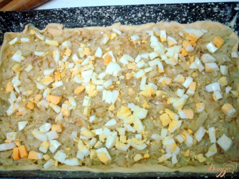 Фото приготовление рецепта: Пирог с капустой шаг №6