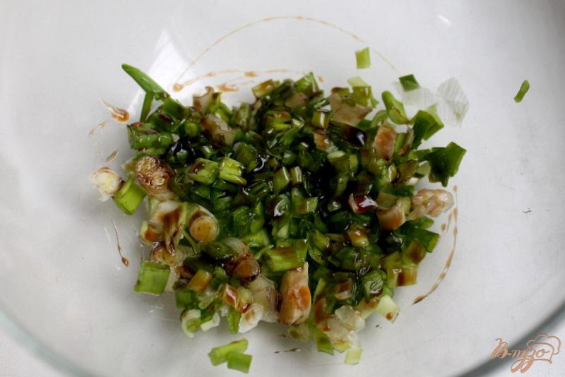 Фото приготовление рецепта: Грибной салат шаг №3