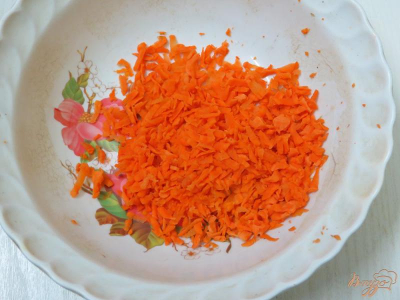 Фото приготовление рецепта: Рисовый гарнир с овощами шаг №2