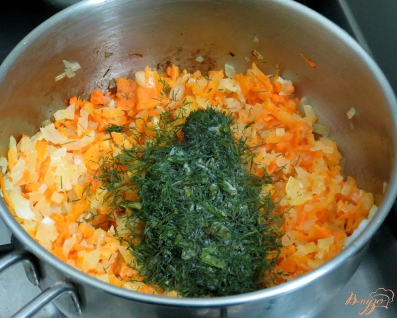 Фото приготовление рецепта: Рисовый гарнир с овощами шаг №3