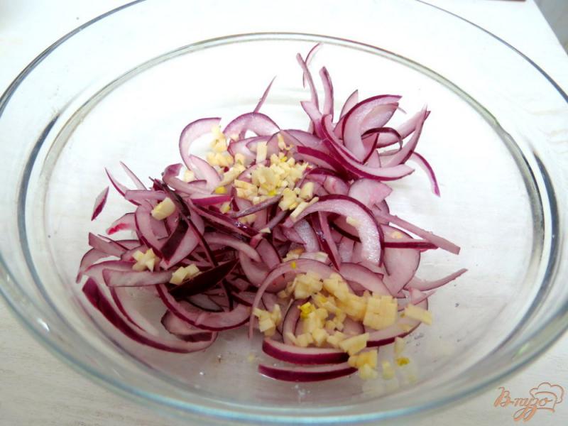 Фото приготовление рецепта: Салат из спаржевой фасоли шаг №5
