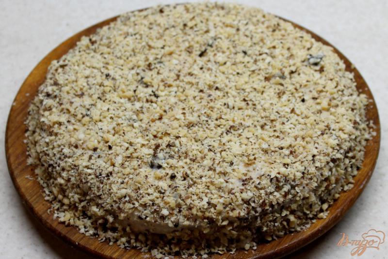 Фото приготовление рецепта: Ореховый торт с заварным кремом шаг №10