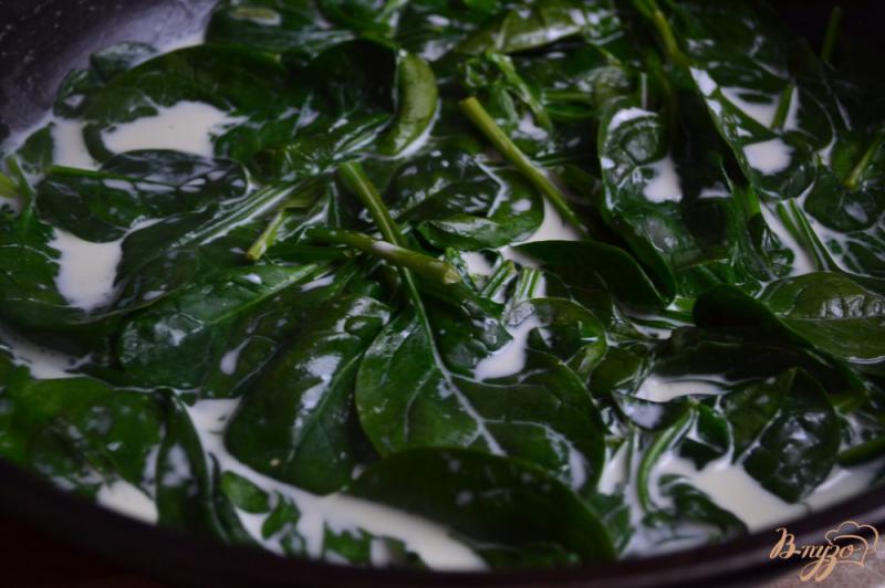 Фото приготовление рецепта: Котлеты с горохом в сливочном соусе со шпинатом шаг №9