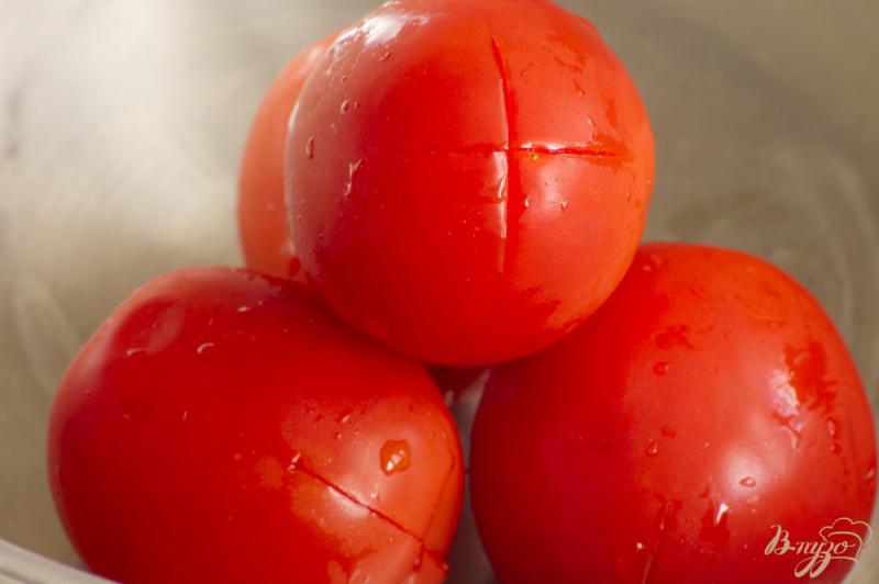 Фото приготовление рецепта: Брускетта с помидорами шаг №1