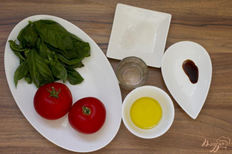 Фото приготовление рецепта: Граните из помидоров с базиликом шаг №1