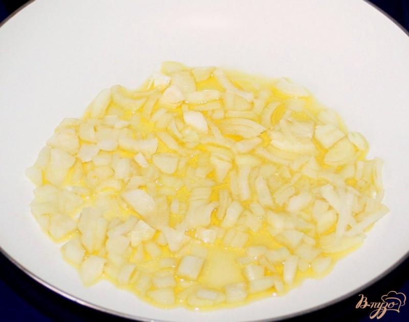 Фото приготовление рецепта: Рис с овощами и маслинами в горшочках шаг №5