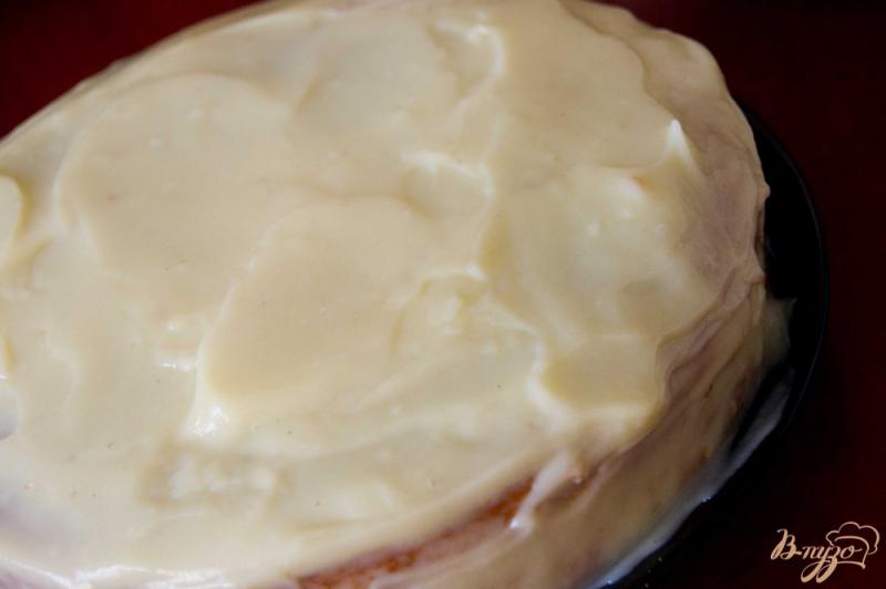Фото приготовление рецепта: Бисквитный торт с заварным кремом шаг №9