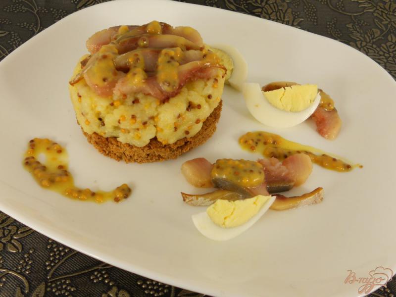 Фото приготовление рецепта: Салат-закуска «Скаген» с копченой сельдью шаг №5