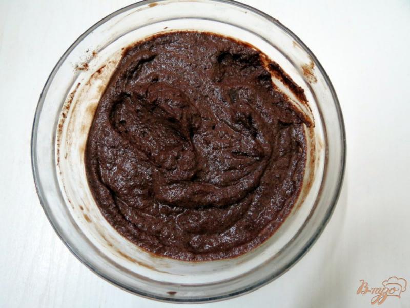 Фото приготовление рецепта: Шоколадные кексы шаг №5