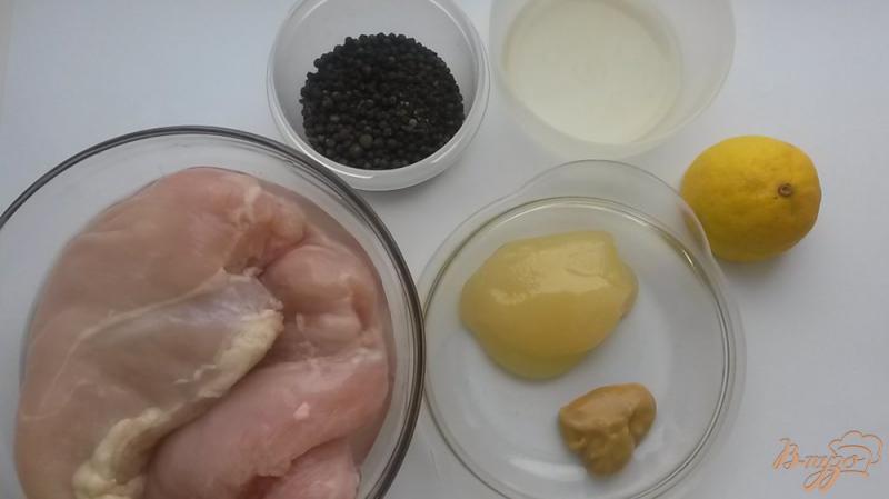 Фото приготовление рецепта: Куриные грудки в лимонном соусе шаг №1