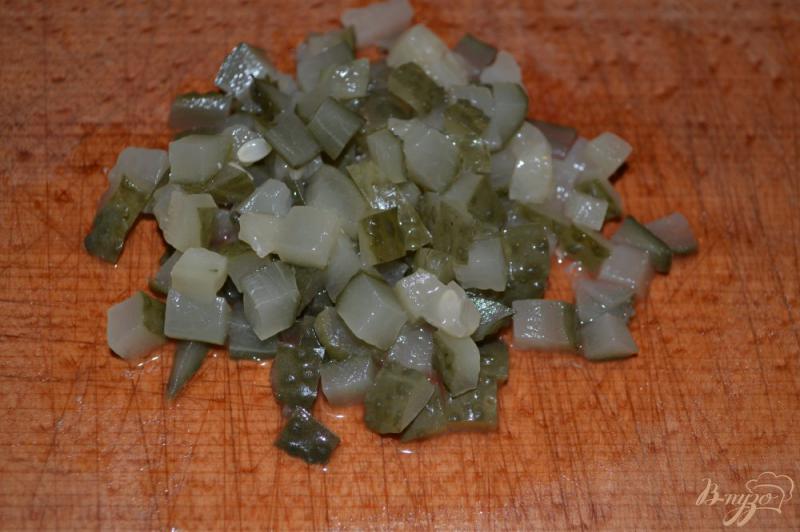 Фото приготовление рецепта: Салат Винегрет с зеленым горошком и кислой капустой шаг №5