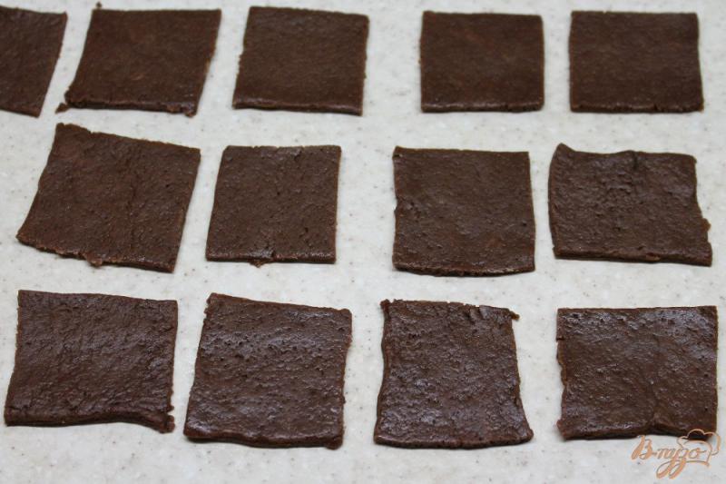 Фото приготовление рецепта: Шоколадное печенье с тыквенными семечками шаг №3