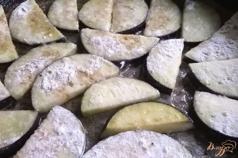 Фото приготовление рецепта: Салат с булгуром и баклажанами шаг №3