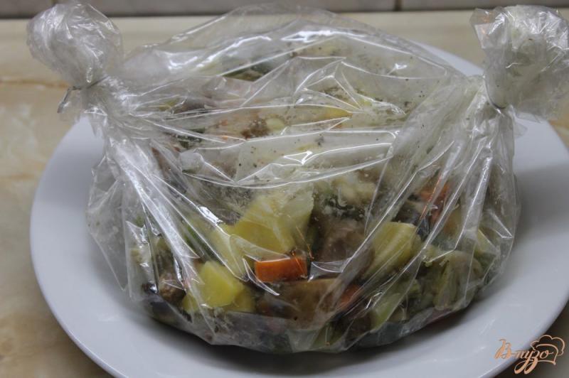 Фото приготовление рецепта: Запеченная курица с овощным рататуем шаг №5