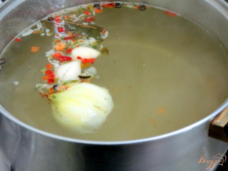 Фото приготовление рецепта: Рыба под овощным соусом шаг №9