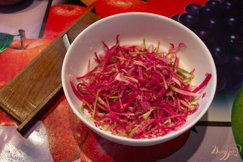 Фото приготовление рецепта: Сырный салат с овощами шаг №1