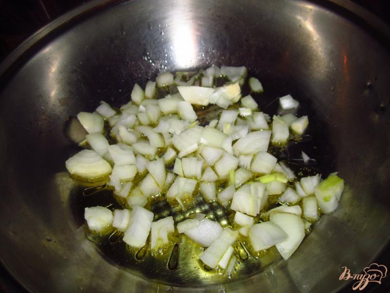 Фото приготовление рецепта: Куриное филе с соусом из киви шаг №3