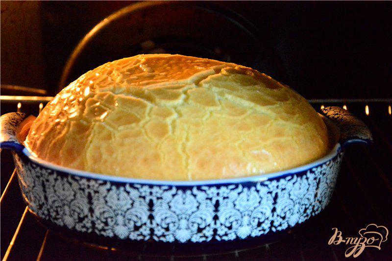 Фото приготовление рецепта: Заливной пирог на майонезе шаг №5