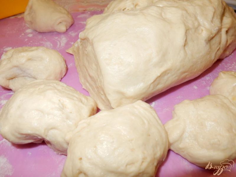 Фото приготовление рецепта: Пирожки с квашеной капустой шаг №8
