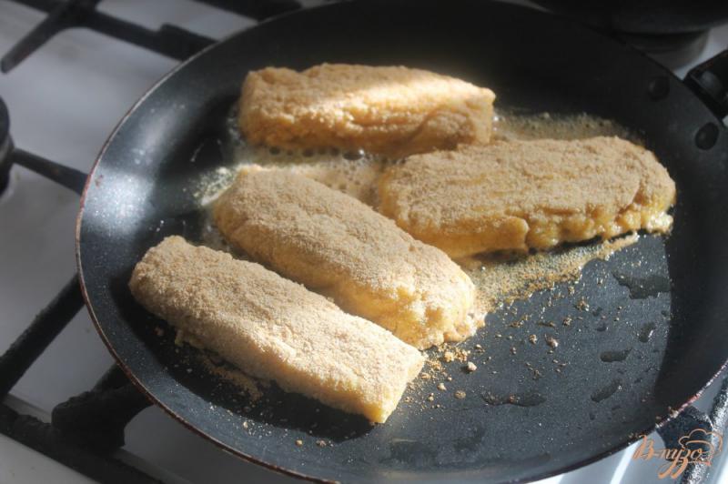 Фото приготовление рецепта: Картофельные палочки с сыром шаг №6