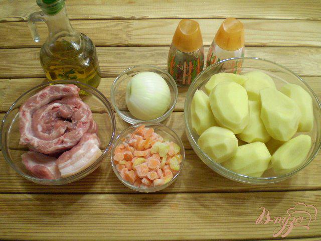 Фото приготовление рецепта: Картофель с ребрышками в мультиварке шаг №1