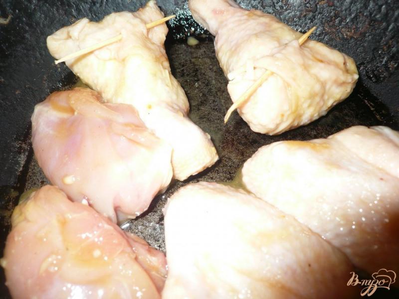 Фото приготовление рецепта: Фальшивые куриные голени шаг №9