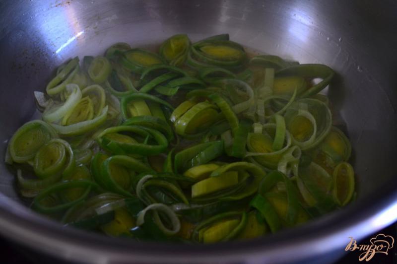 Фото приготовление рецепта: Суп из белокочанной капусты с кусочками тыквы шаг №1