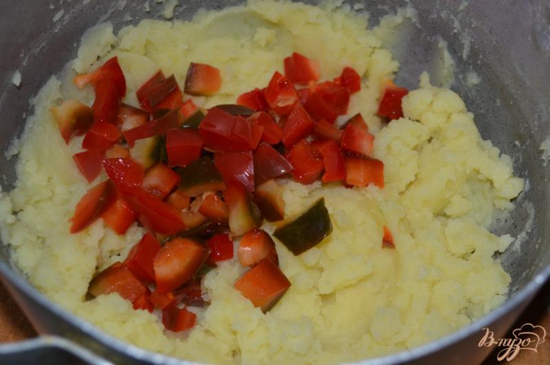 Фото приготовление рецепта: Постные блины с картофелем и зеленью шаг №8