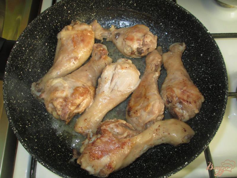 Фото приготовление рецепта: Курица в томатном соке шаг №4