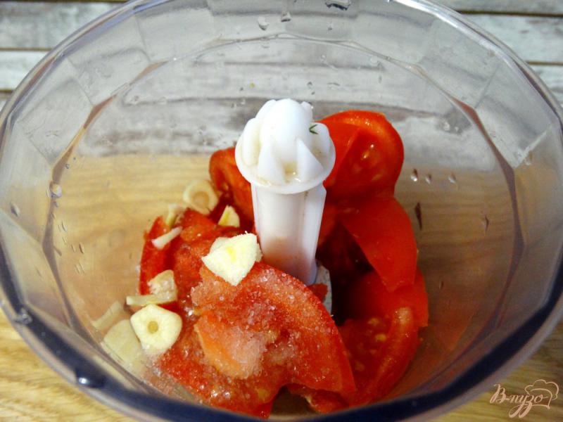 Фото приготовление рецепта: Тефтели по-мексикански в томатно-чесночном соусе шаг №11