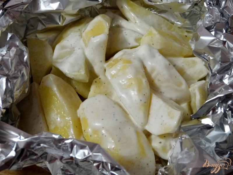 Фото приготовление рецепта: Курица в гранатовом маринаде с запеченным картофелем шаг №6