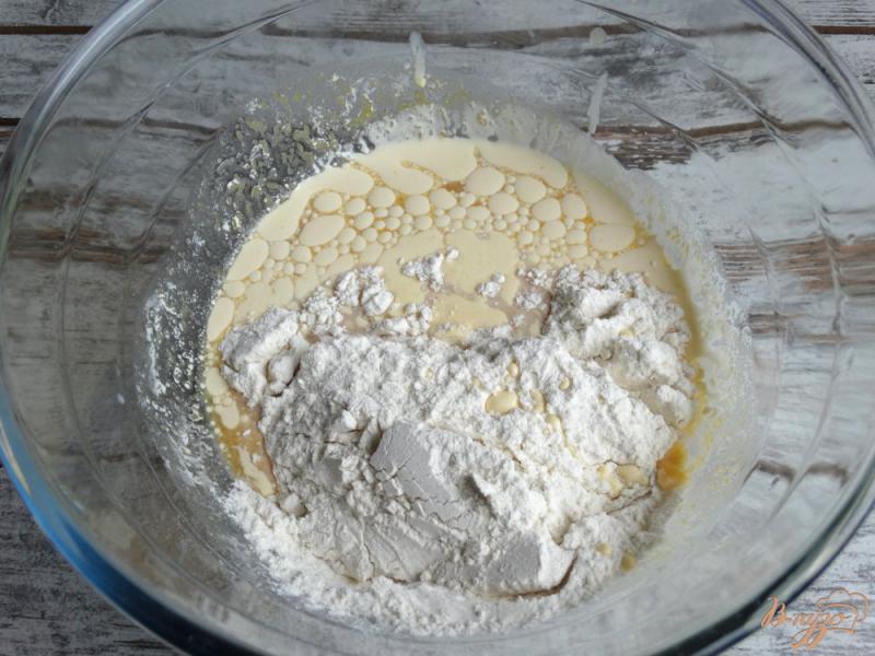 Фото приготовление рецепта: Тыквенные булочки с кунжутом шаг №4