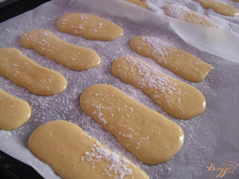 Фото приготовление рецепта: Печенье «Савоярди» шаг №6