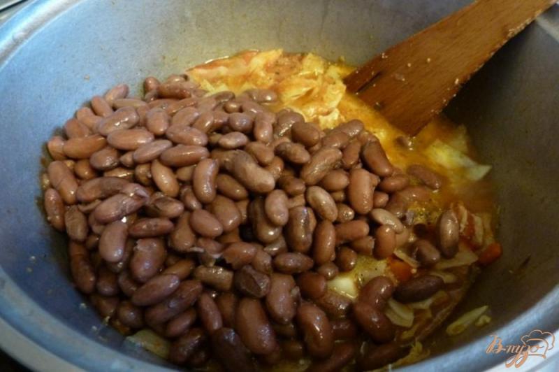 Фото приготовление рецепта: Рагу с капустой и фасолью шаг №5