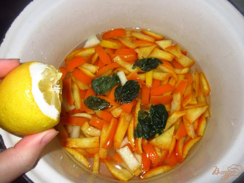 Фото приготовление рецепта: Апельсиновые цукаты шаг №3