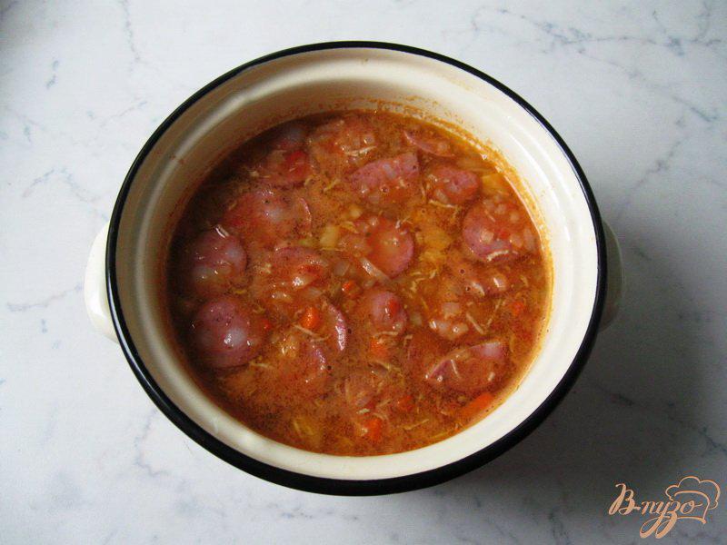 Фото приготовление рецепта: Суп с красной чечевицей и томатом шаг №6