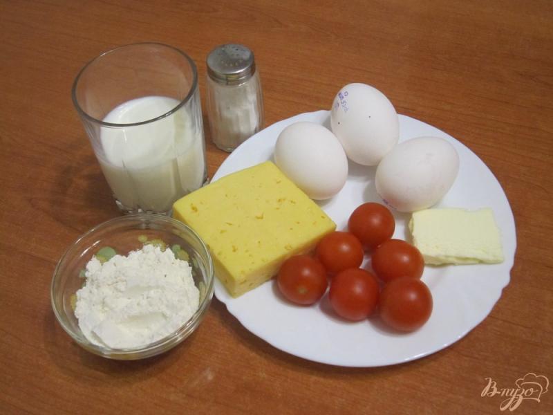 Фото приготовление рецепта: Омлет с сыром шаг №1
