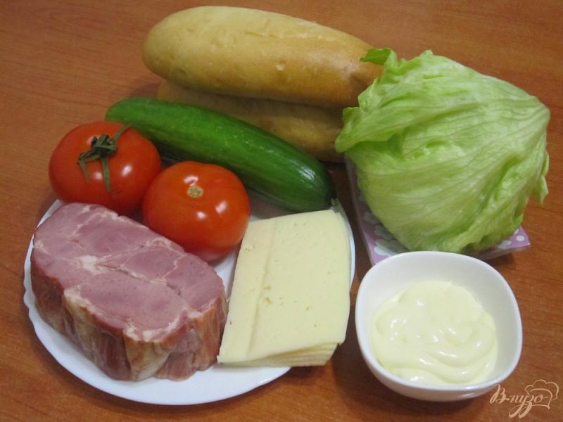 Фото приготовление рецепта: Сэндвичи с сыром и ветчиной шаг №1
