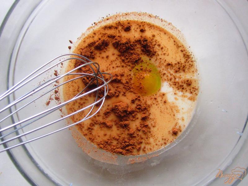Фото приготовление рецепта: Шоколадные блинчики- конфеты с творожно-вишневой начинкой шаг №1